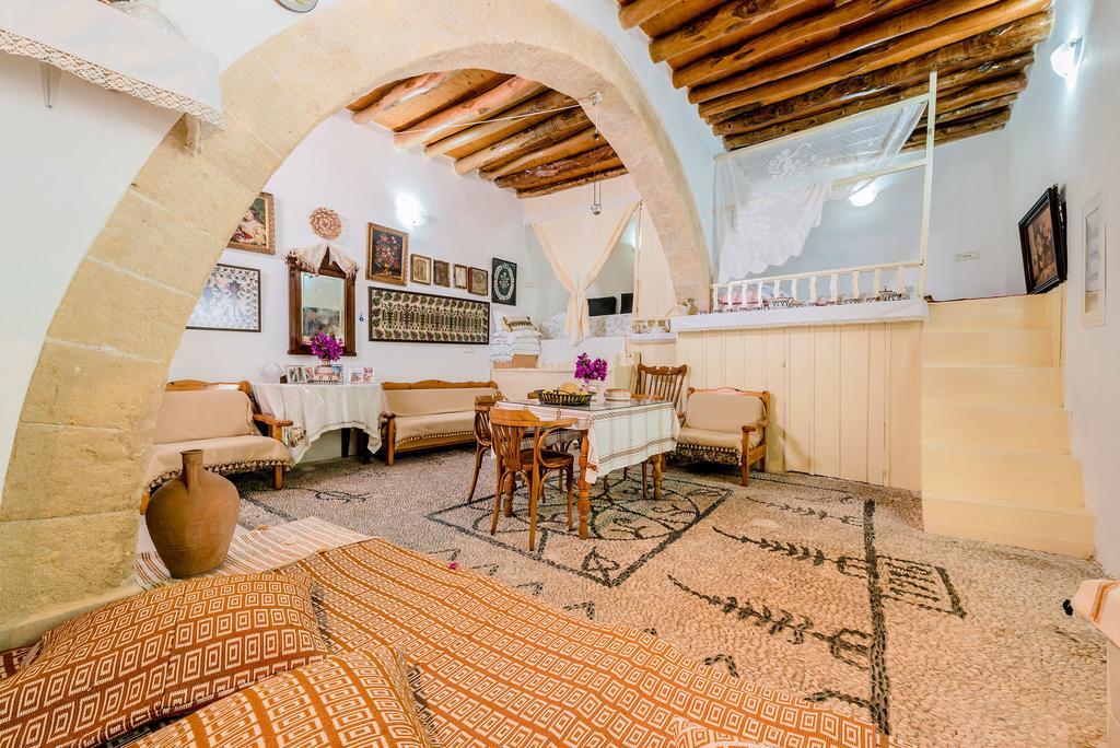 Kamariko Traditional House Afántou Quarto foto